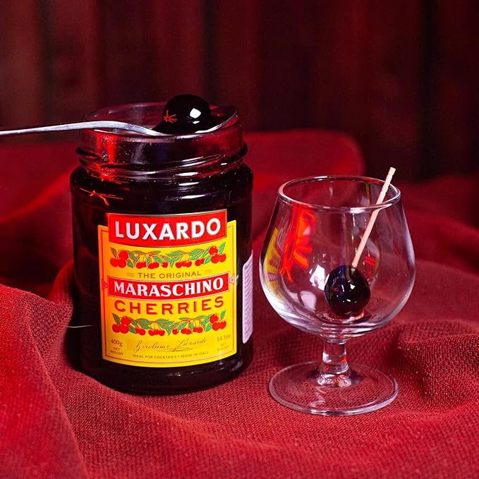 cerises-maraschino-extradry-premium-cocktail-garnish-